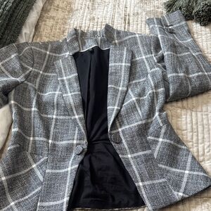White House Black Market Gray Plaid womens Blazers